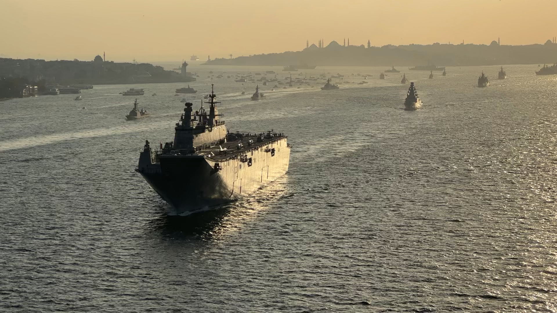 TCG Anadolu NATO Görevi İçin Letonya Yolunda: Türkiye’den Baltık Güvenliğine Stratejik Katkı