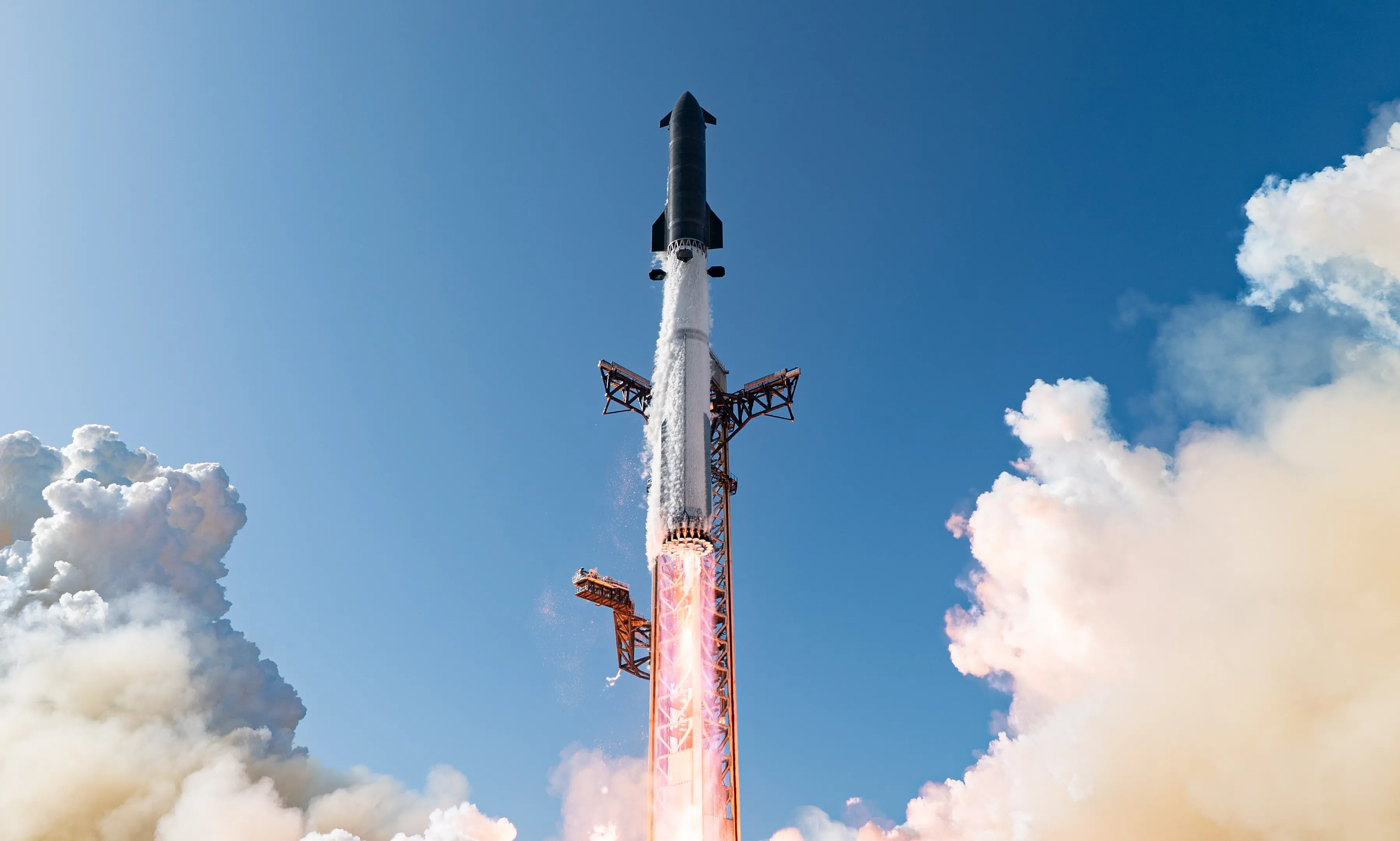 Starbase'te Gece Mesaisi: Pad Abort Yaşanan Starship Flight 13 Fırlatıldı!