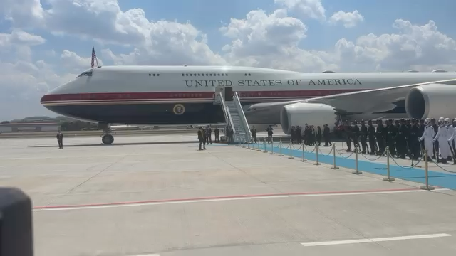 UÇAN SARAY AIR FORCE ONE, ANKARA'YA İNİŞ YAPTI.