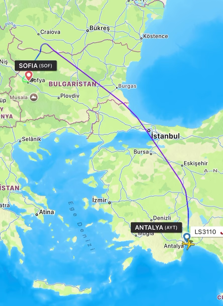 Jet2 Uçağında 'Taşkınlık' Krizi: Sofya'ya Acil İnişin Telsiz Kayıtları Ortaya Çıktı